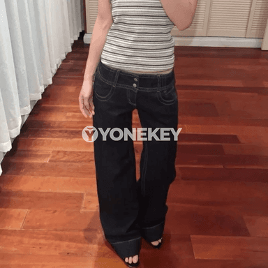 Aýal-gyzlar üçin giň balakly retro jeans, beýik we ýeňil stil
