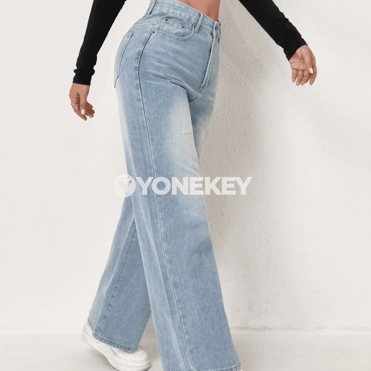 Zenanlar üçin giň balakly gök denim jynsylary, şäher stili