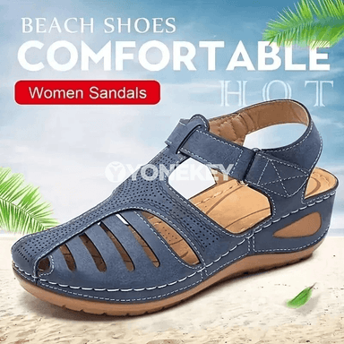 Zenanlar üçin platformaly sandallar, amatly dabanyňky gaýyşly model