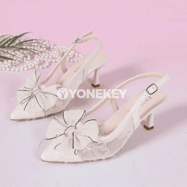 Zenanlar üçin fransuz boýunly inçe ökjeli täze moda sandallary