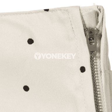 Zenanlar üçin nokatly 2 bölek set: zipli jaket we gysga şortik