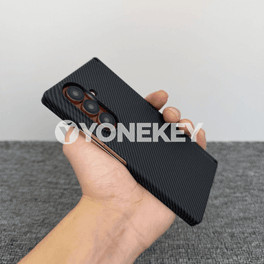 Samsung Zfold telefonlar üçin owadan nagyşly çehollar.