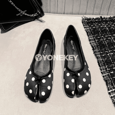 Zenanlar üçin polka nokatly retro baletkalar, ýapon stilde rahat slip-on köwüş