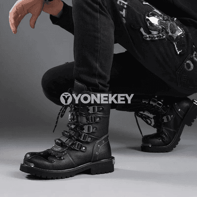 Erkekler üçin gündelik orta baldyk ädikler, klassik stil
