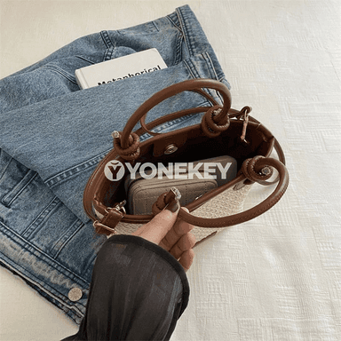 Aýal-gyzlar üçin samandan örülen bucket crossbody sumka