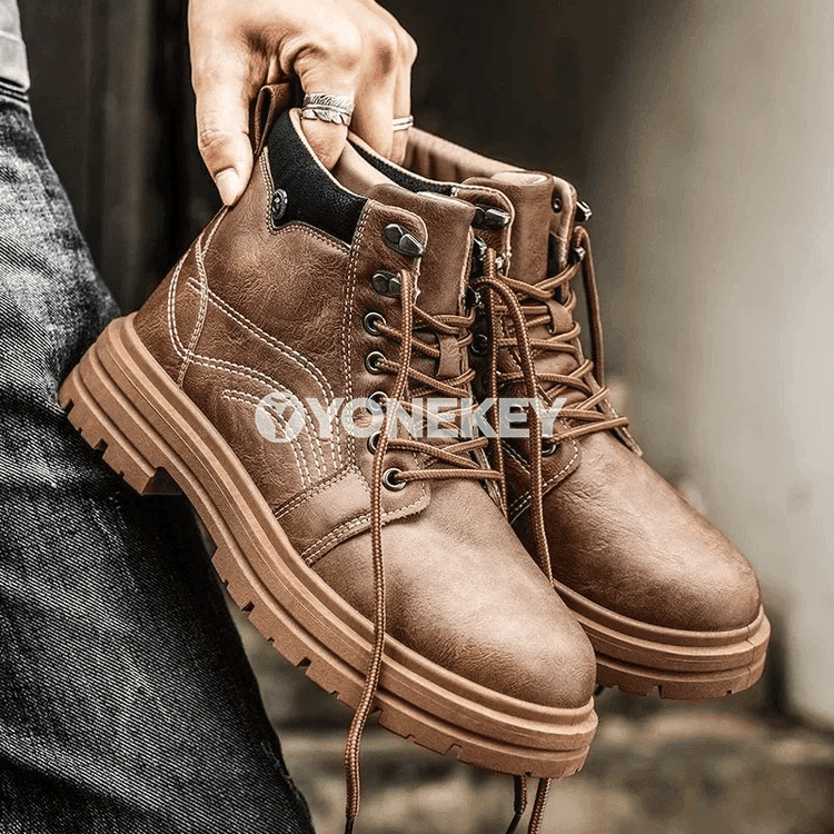 Erkekler üçin retro britan stilindäki deri ankle köwüşler, moda model