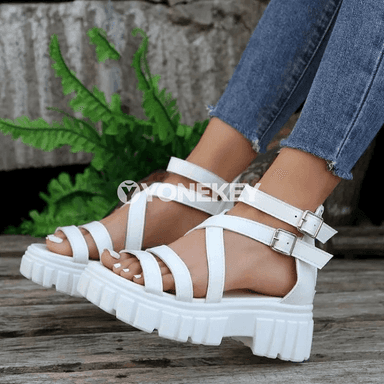 Zenanlar üçin platformaly Roman sandallar, tomusky rahat model