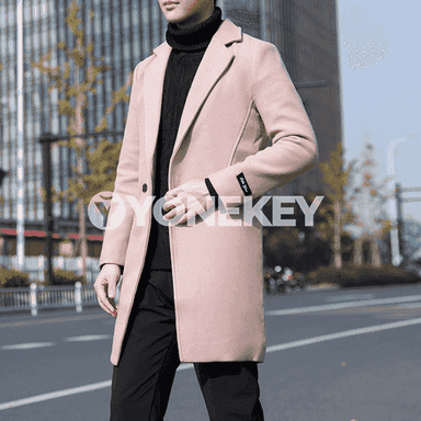 Oglanlar üçin niýetlenen galyň palto