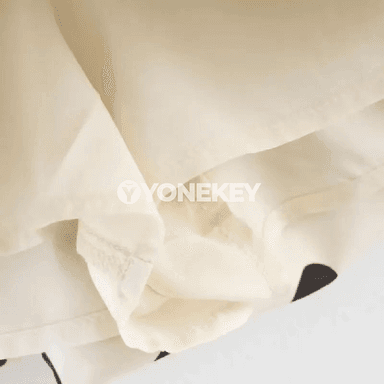 Zenanlar üçin nokatly A-line mini yubka, ýazky-gündelik stil