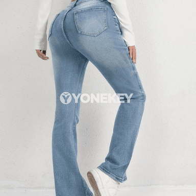 Zenanlar üçin giň kesimli açyk gök jeans, ýokary billi