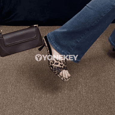 Leopard çaply ýokary ökçeli zenan sandal — ýazky moda stil