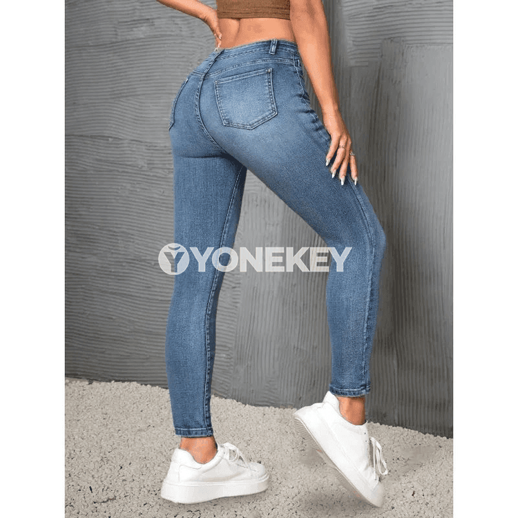 Zenanlar üçin belden oturan dar jeans balaklar, gündelik rahat