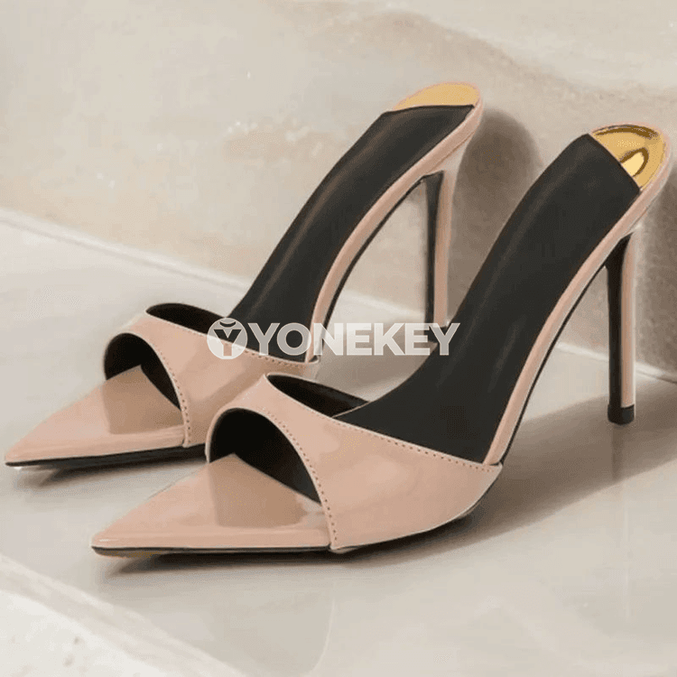 Zenanlar üçin ýokary ökjeli elegant mule sandallary