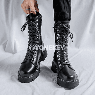 Erkekler üçin deri ýokary boýun ly boots, gara, klassiki