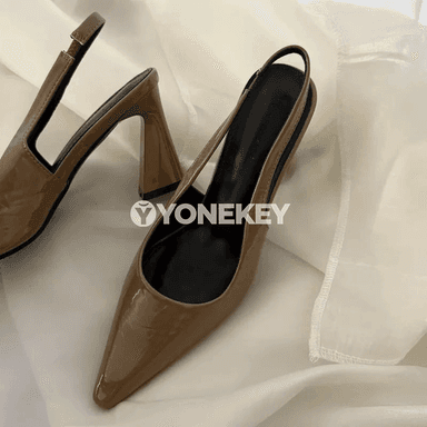 Ýaz-tomus fransuz stilindäki uçy ýiti ökjelik zenan sandal