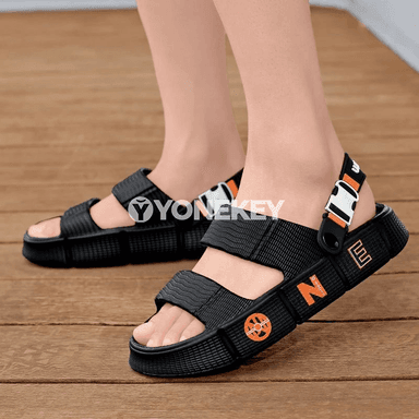 Erkekler üçin tomusky EVA sandal-şypbyk, dem alýan ýeňil daşa çykylýan aýakgap