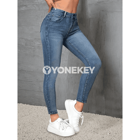 Zenanlar üçin belden oturan dar jeans balaklar, gündelik rahat