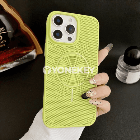 iPhone üçin magnitli ýylylygy ýaýradyjy ýeňil gorag gapak