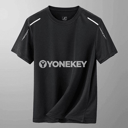 Erkekler üçin ýeňil, çalt gurýan sport futbolkasy, mesh mataly