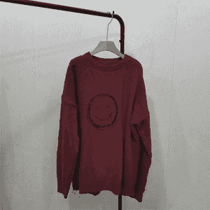 Oglanlar üçin niýetlenen moda switer.