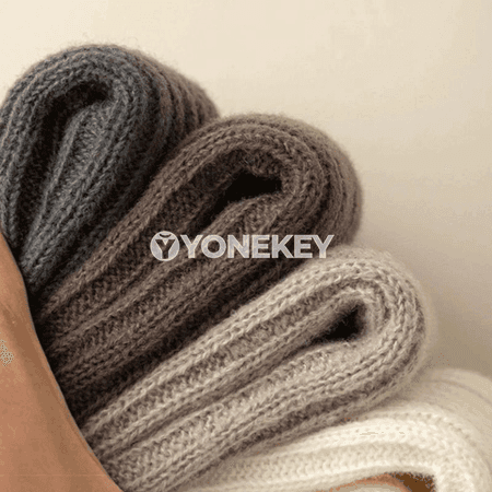 Zenanlar üçin ýyly örülen uzyn aýak ýyladyjylary
