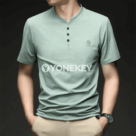Erkekler üçin dem alýan üç düwmeli Henley futbolka