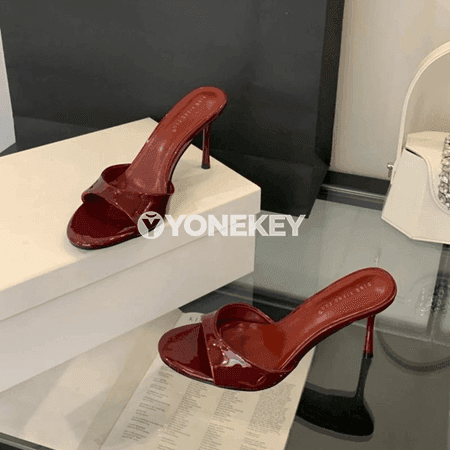 Zenanlar üçin ýokary ökçeli açyk uçly elegant sandallar