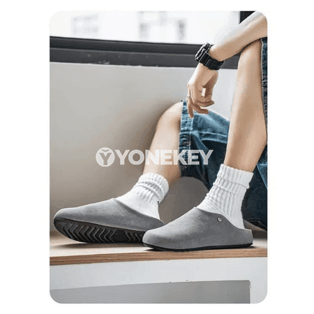 Erkekler üçin slip-on tomusky köwüş, ýumşak we rahat günlük model