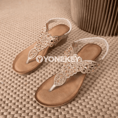 Zenanlar üçin boho stilindäki tomus sandallary, daşly ökjeli