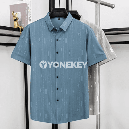 Erkekler üçin geometrik zolakly ýeňil köýnek, gündelik klassik fit