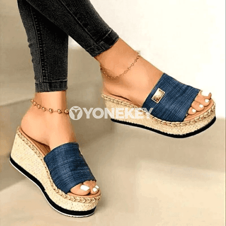 Aýal-gyzlar üçin ýazlyk platformaly şypbyklar we wedge sandal köwüşler
