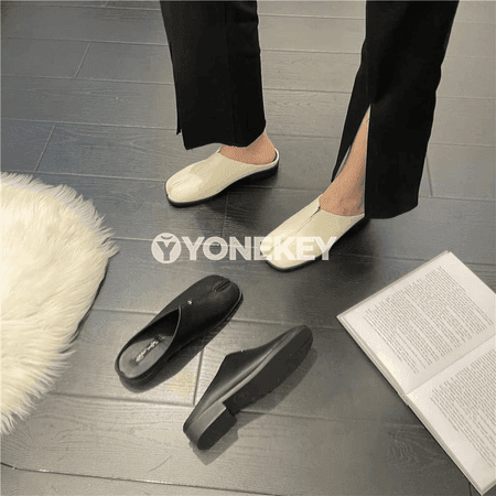 Zenanlar üçin split-toe deri flat köwüşler, rahat mules