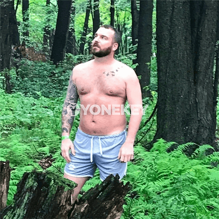 Erkekler üçin ýeňil sport şortik, çalt guradyjy gündelik model