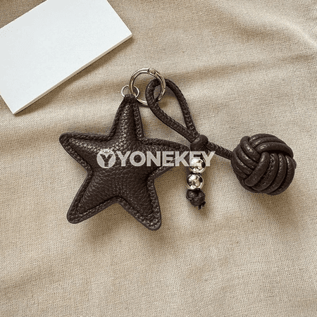 DIY sumka üçin elde ýasalan ýyldyzly açar halka, ajaýyp bezeg