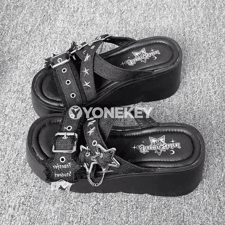 Zenanlar üçin moda platformaly sandallar, tomus ýeňil şypbyk