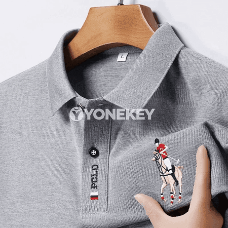 Erkekler üçin ýazky gysga ýeňli nakışly polo köýnek