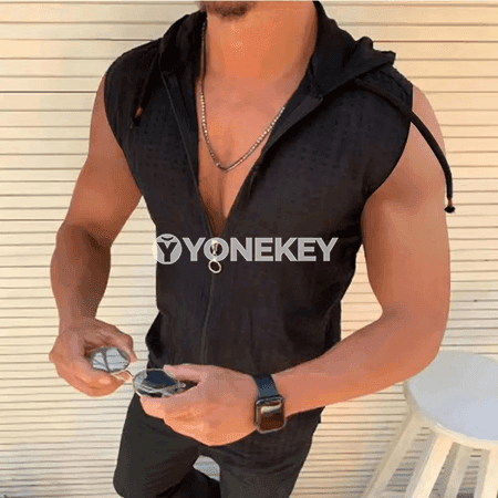 Erkekler üçin ýeňil, dem alýan kapýuşonly ýeňsiz futbolka