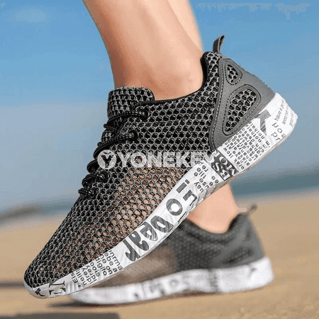 Erkekler üçin tomusky dem alýan mesh sport köwüşleri, ýeňil gündelik model