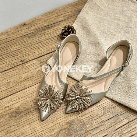 Aýal-gyzlar üçin dabanly rhinestone sandallar, inçe ujly, tekiz