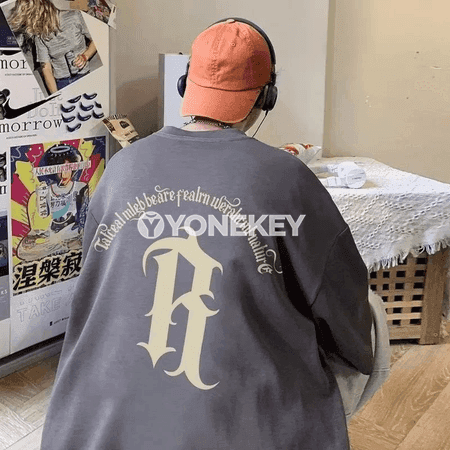Erkekler üçin giň kesimli ýazgyly futbolka, M–8XL