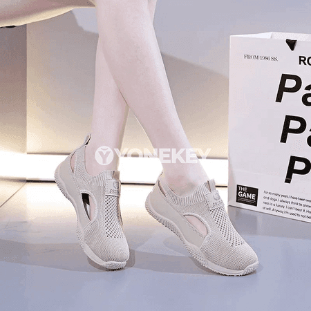 Zenanlar üçin ýeňil, dem alýan mesh platform krasowkalar