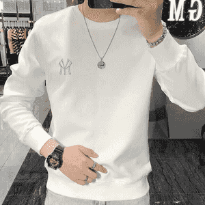 Erkekler üçin switer.