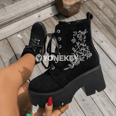 Zenanlar üçin klassik wýetnamka ýüzli ädikler, punk stil, gara