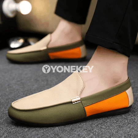 Erkekler üçin ýeňil slip-on gündelik köwüşler, giň ölçegli