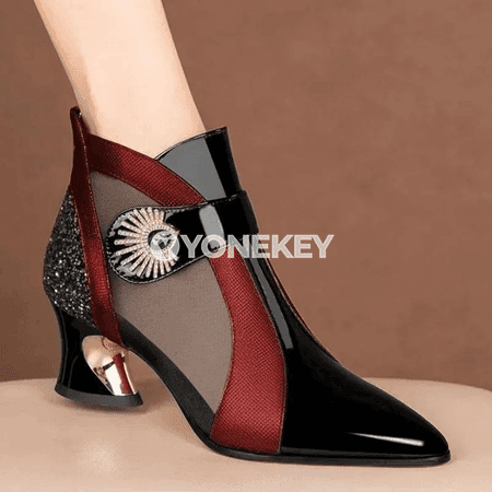 Zenanlar üçin tomusky dem alýan sandallar, rhinestone bezegli stil