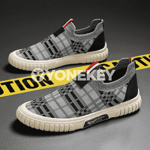 Erkekler üçin niýetlenen kanwa köwüş