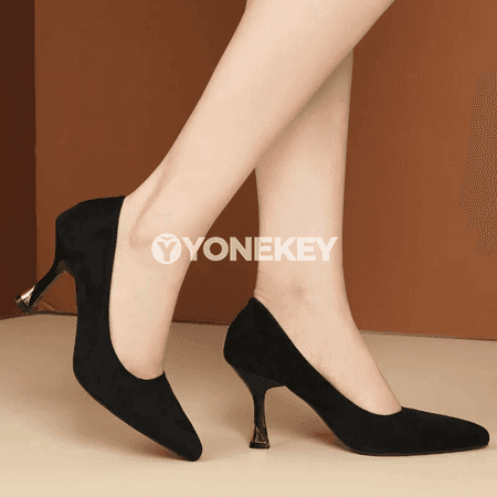 Aýallyk üçin zamşa slip-on topukly aýakgaplar.