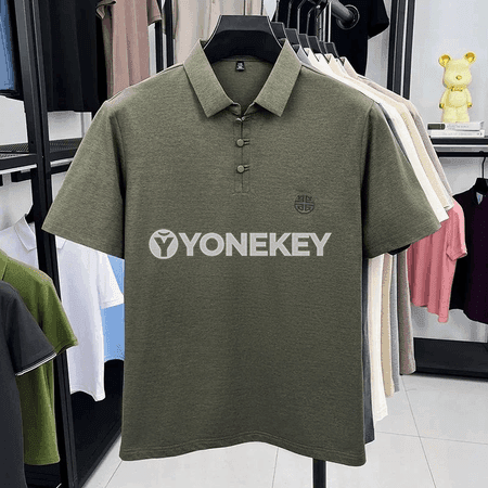 Erkekler üçin klassiki polo köýnek, gysga ýeňli, rahat we dem alýan