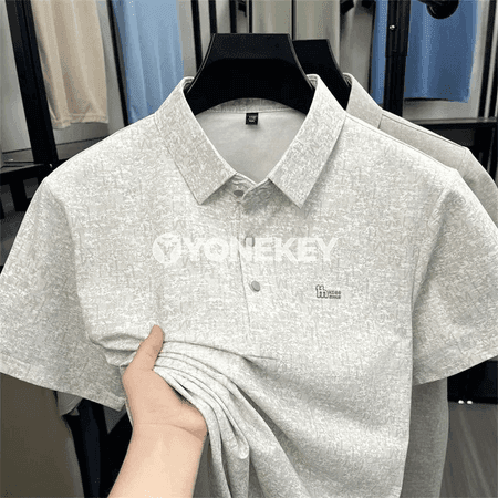 Erkekler üçin gysga ýeňli polo köýnek, ýeňil we dem alýan stil