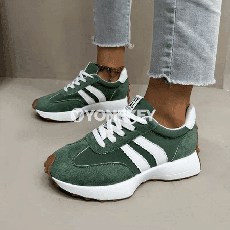 Zenanlar üçin moda krasowkalary, gündelik sport we şäher üçin amatly